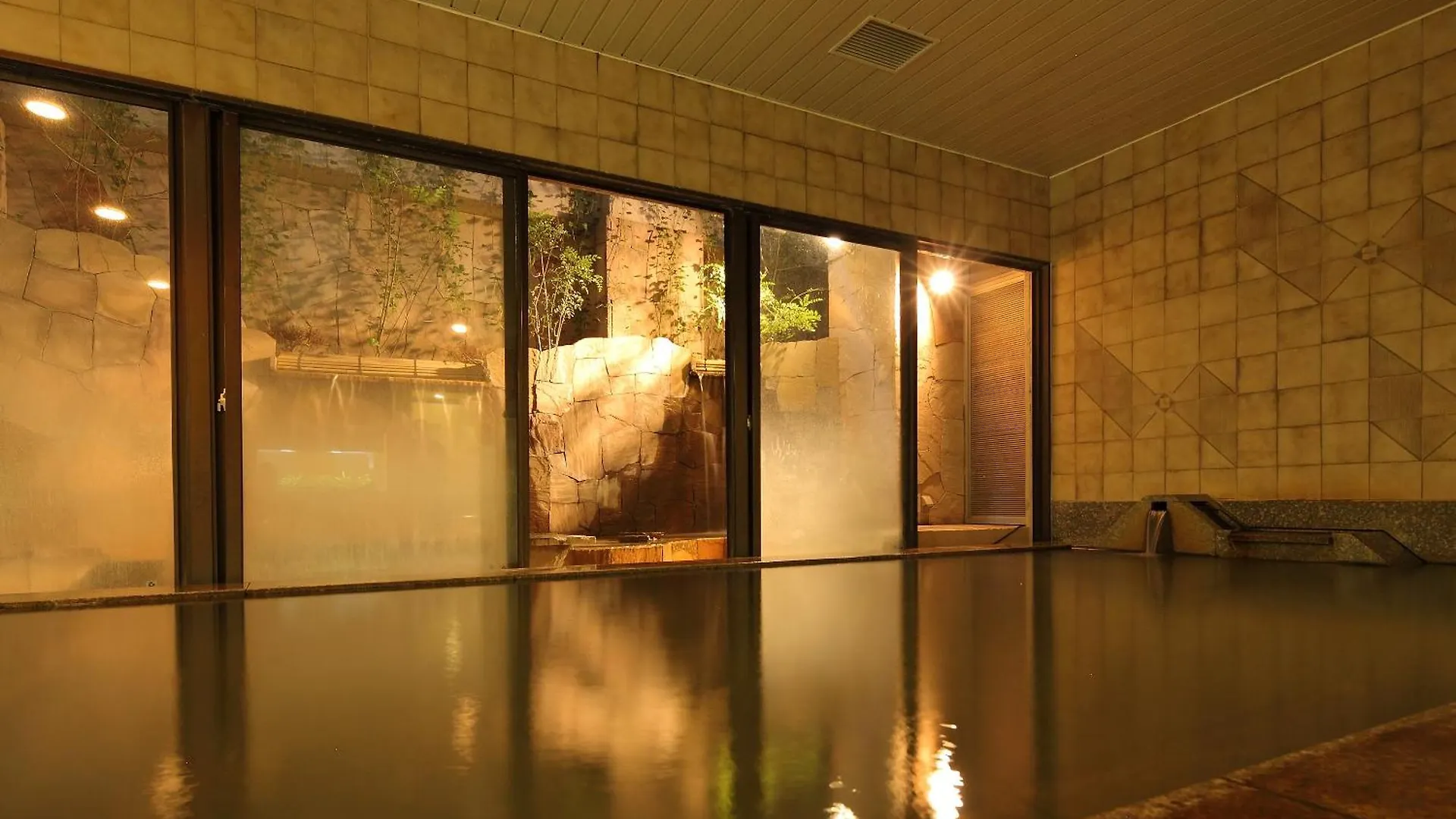 Nagoya Crown Hotel